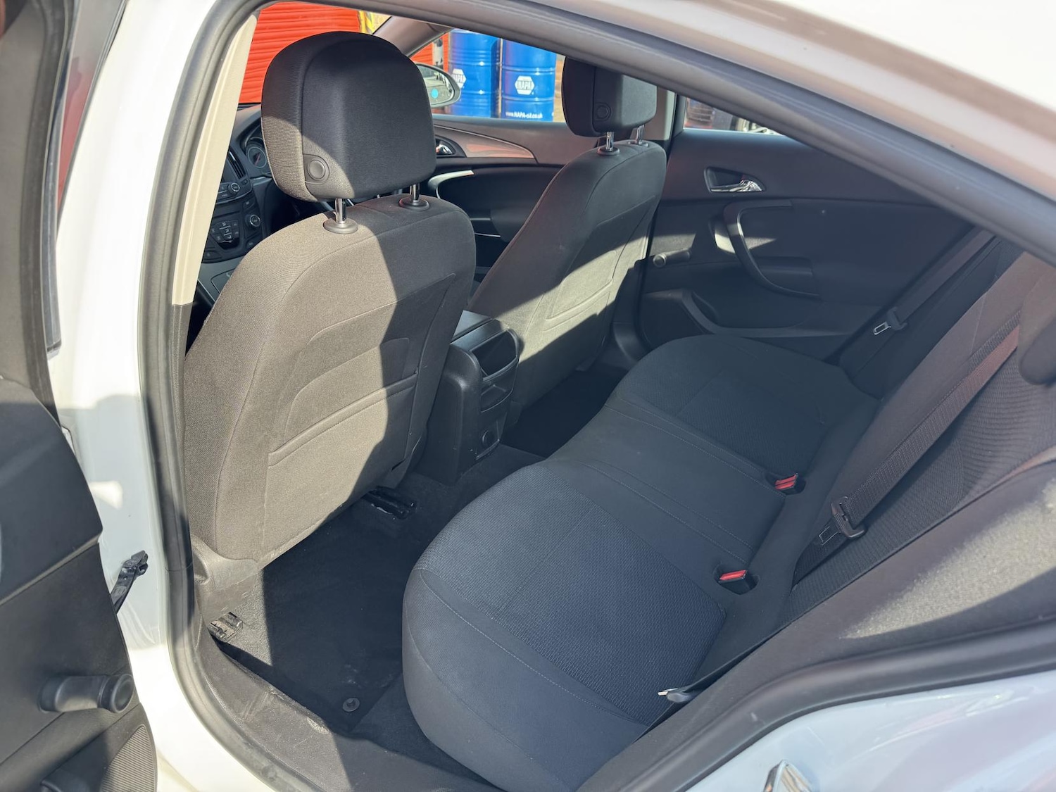 Used Vauxhall Insignia 2015 for sale - 77977379: Photo 37