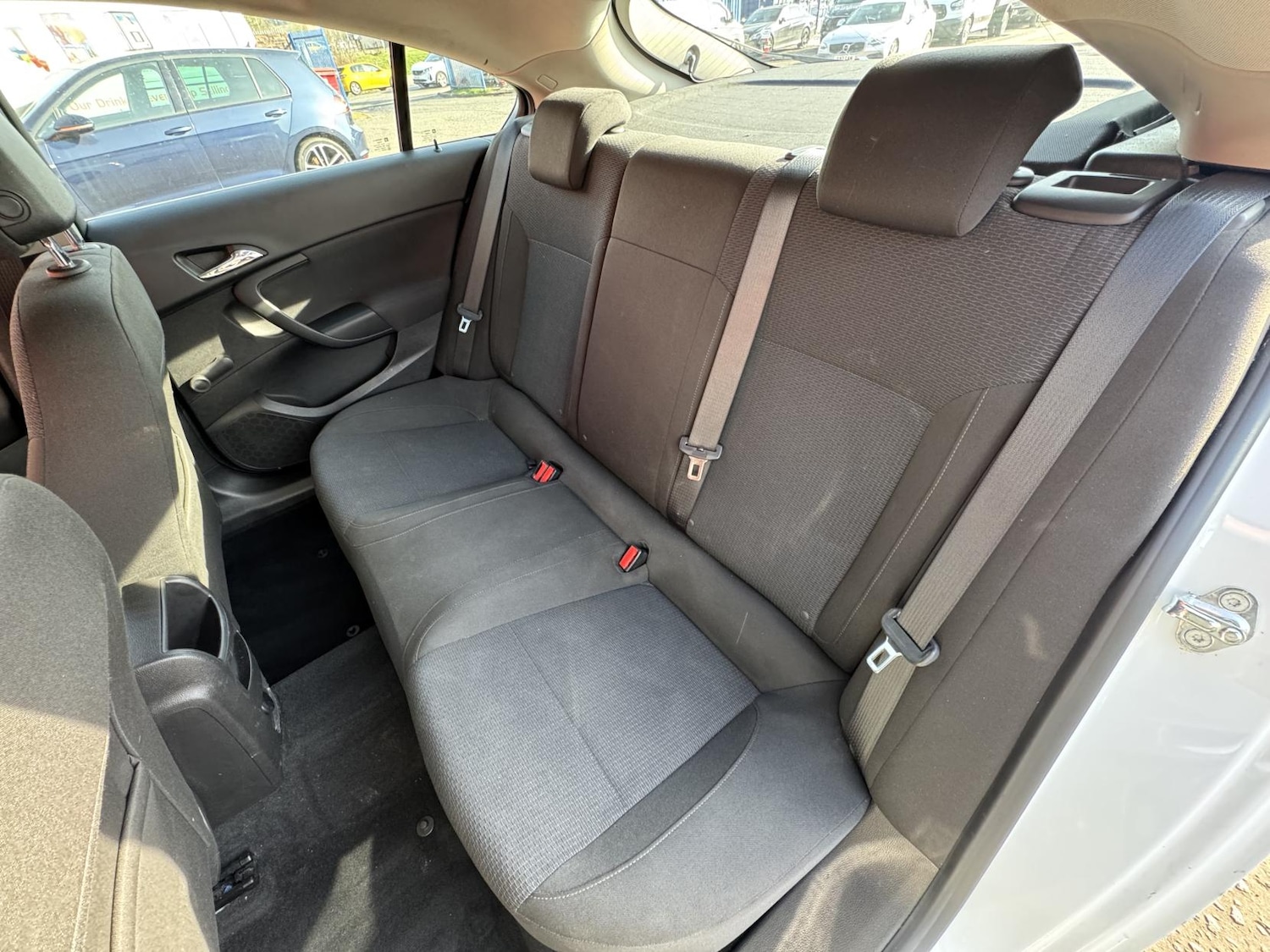 Used Vauxhall Insignia 2015 for sale - 77977379: Photo 38