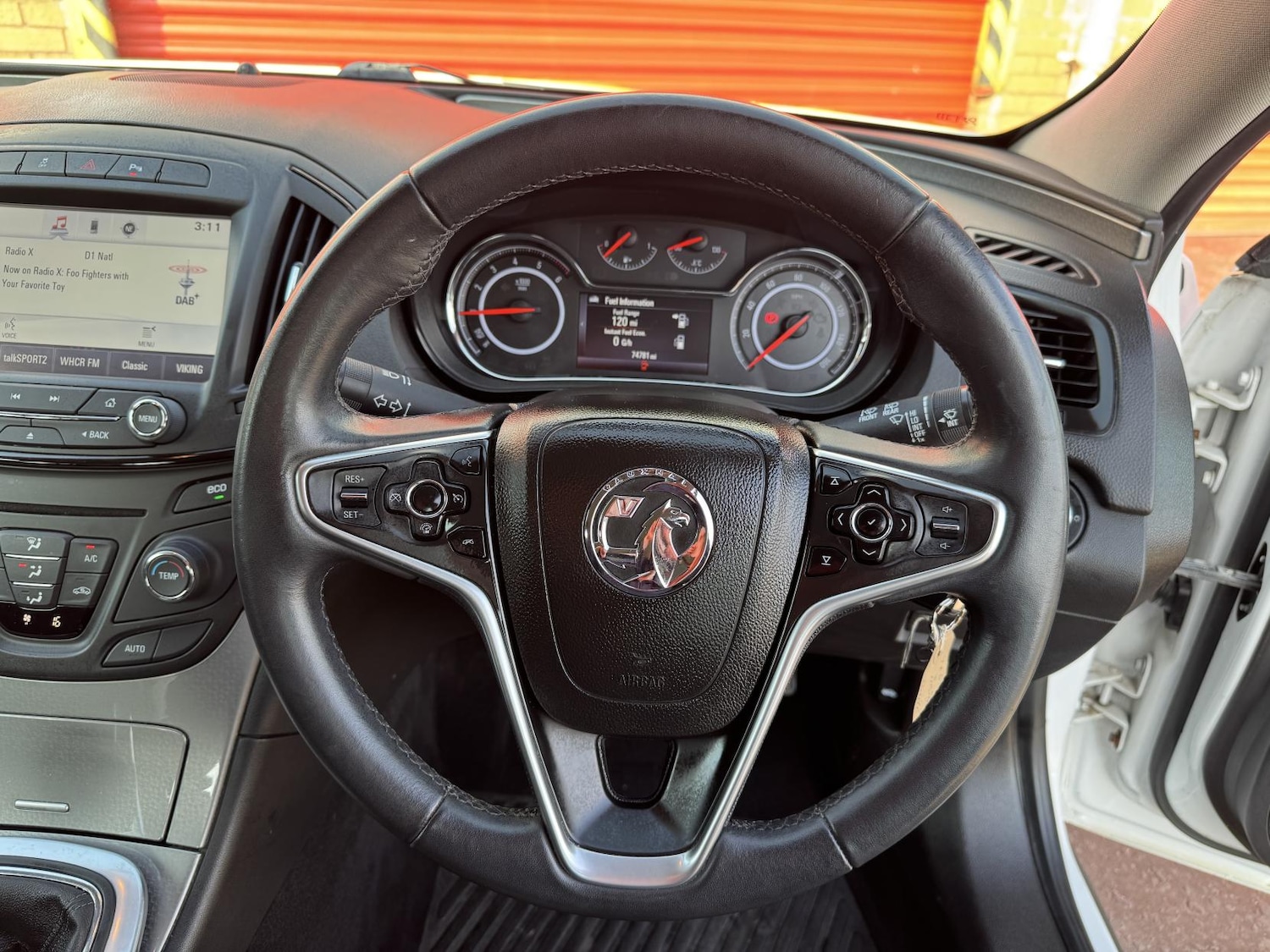 Used Vauxhall Insignia 2015 for sale - 77977379: Photo 46