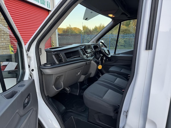 Used Ford Transit 2022 for sale - 76117682: Photo 43