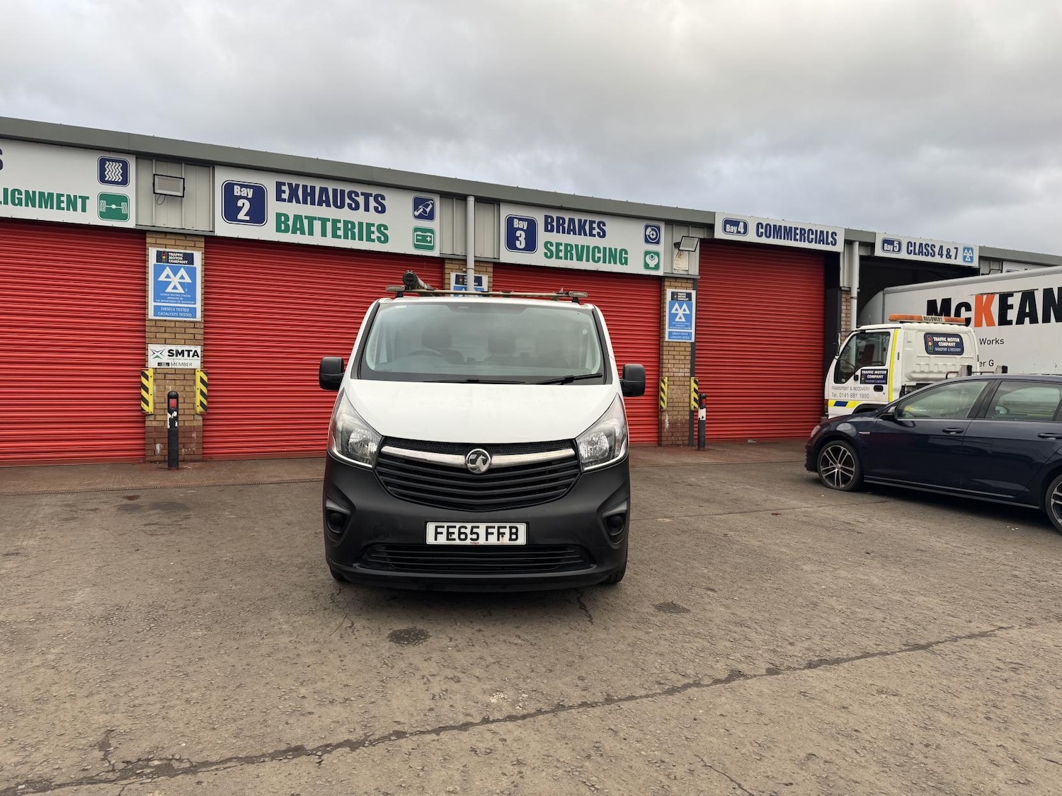 Used Vauxhall Vivaro 2015 for sale - 77420631: Photo 2