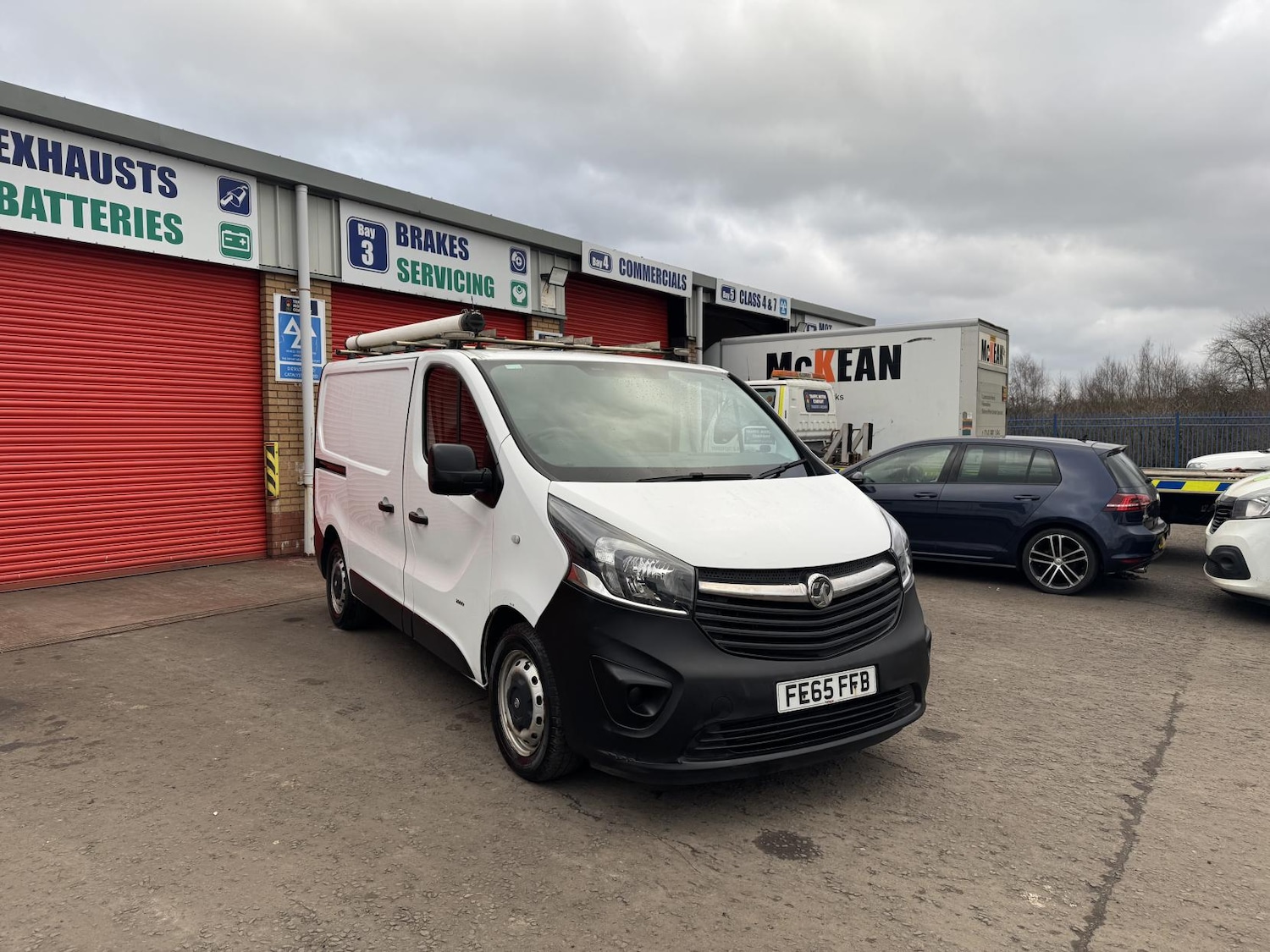 Used Vauxhall Vivaro 2015 for sale - 77420631: Photo 3