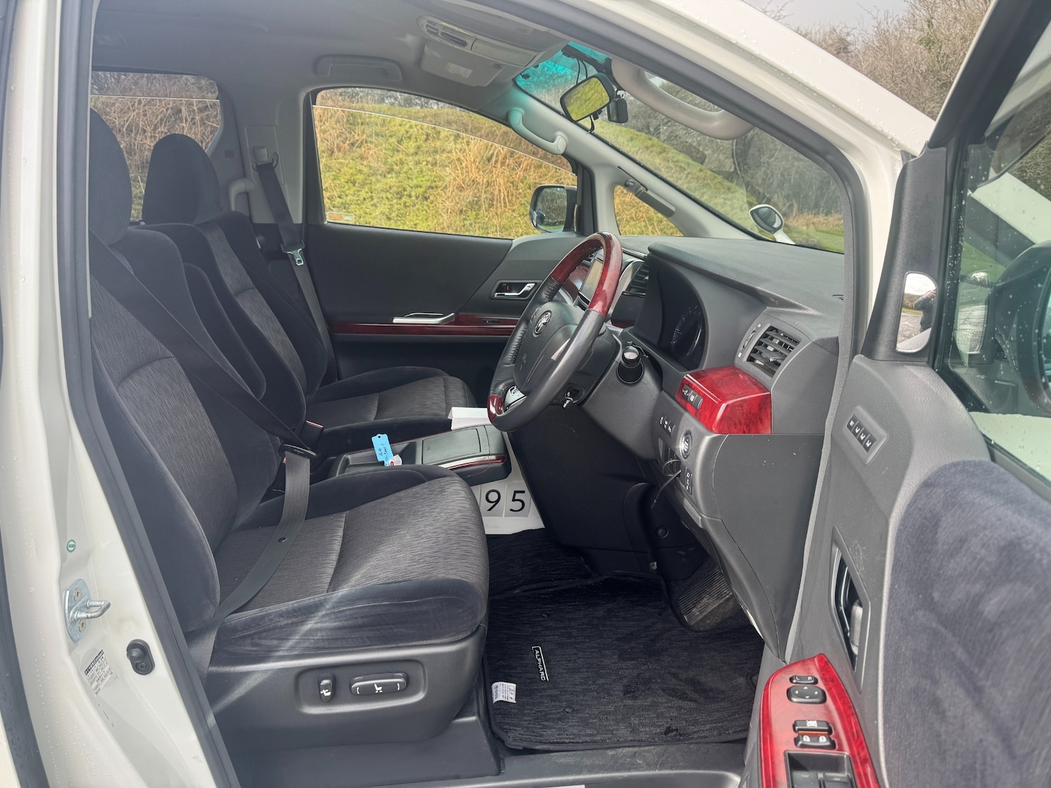 Used Toyota Alphard 2025 for sale - 77584879: Photo 10