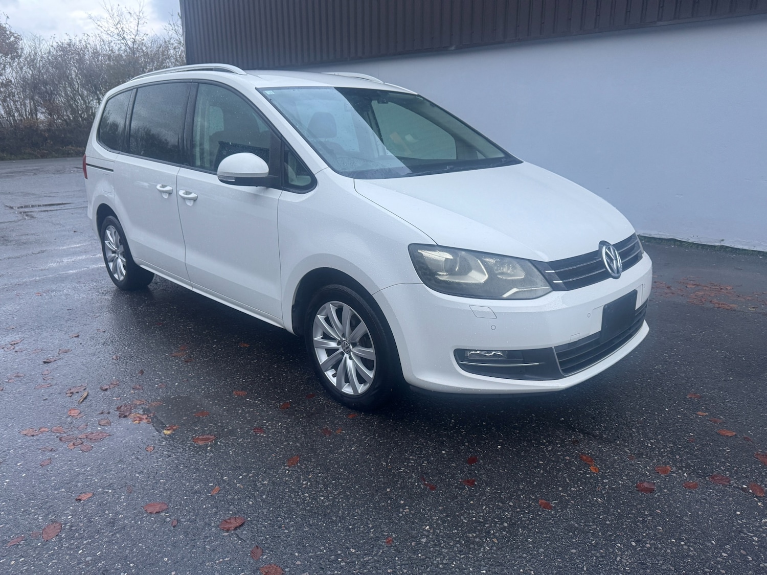 Used Volkswagen Sharan 2012 for sale - 76663706: Photo 1