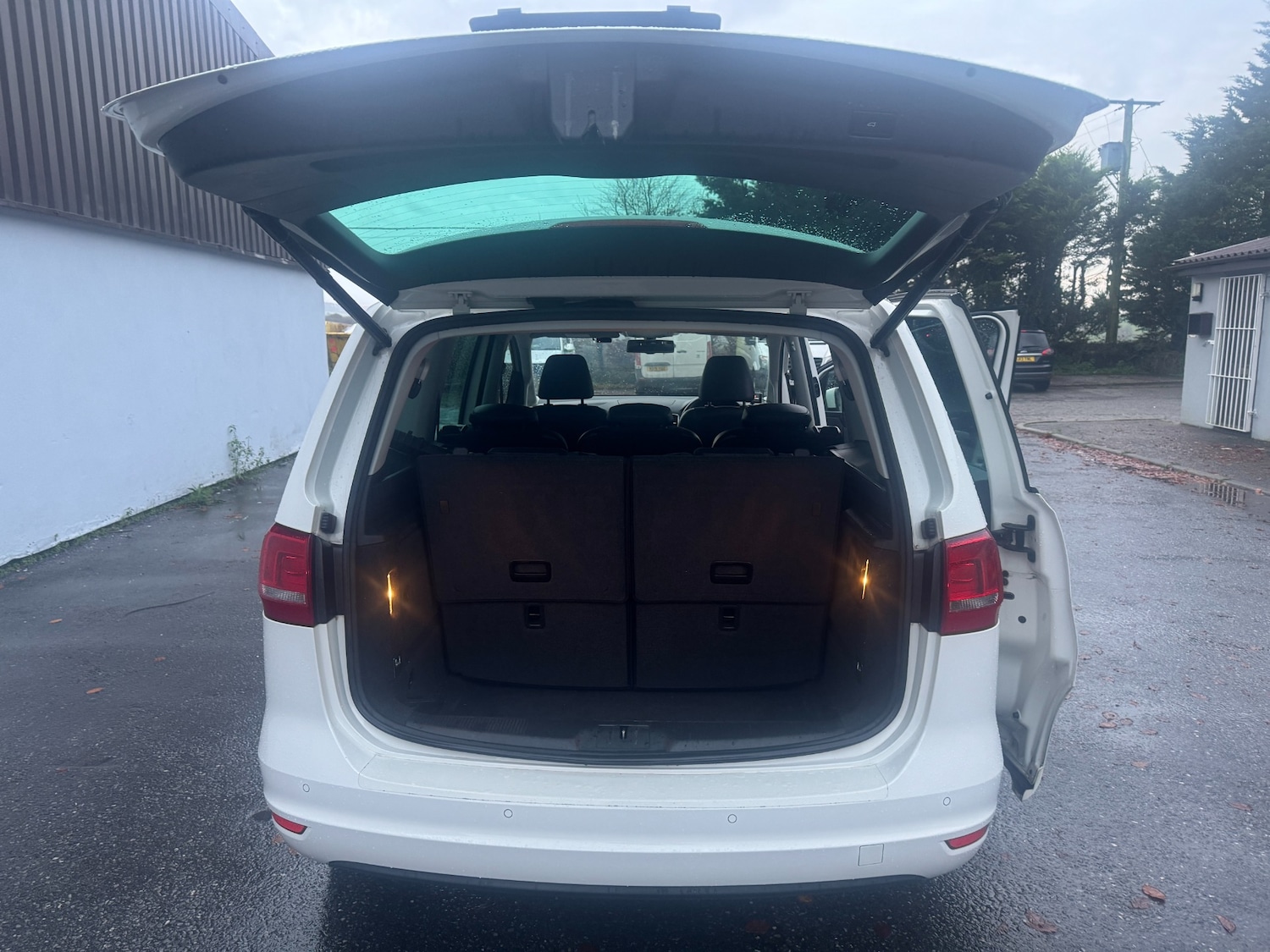 Used Volkswagen Sharan 2012 for sale - 76663706: Photo 16