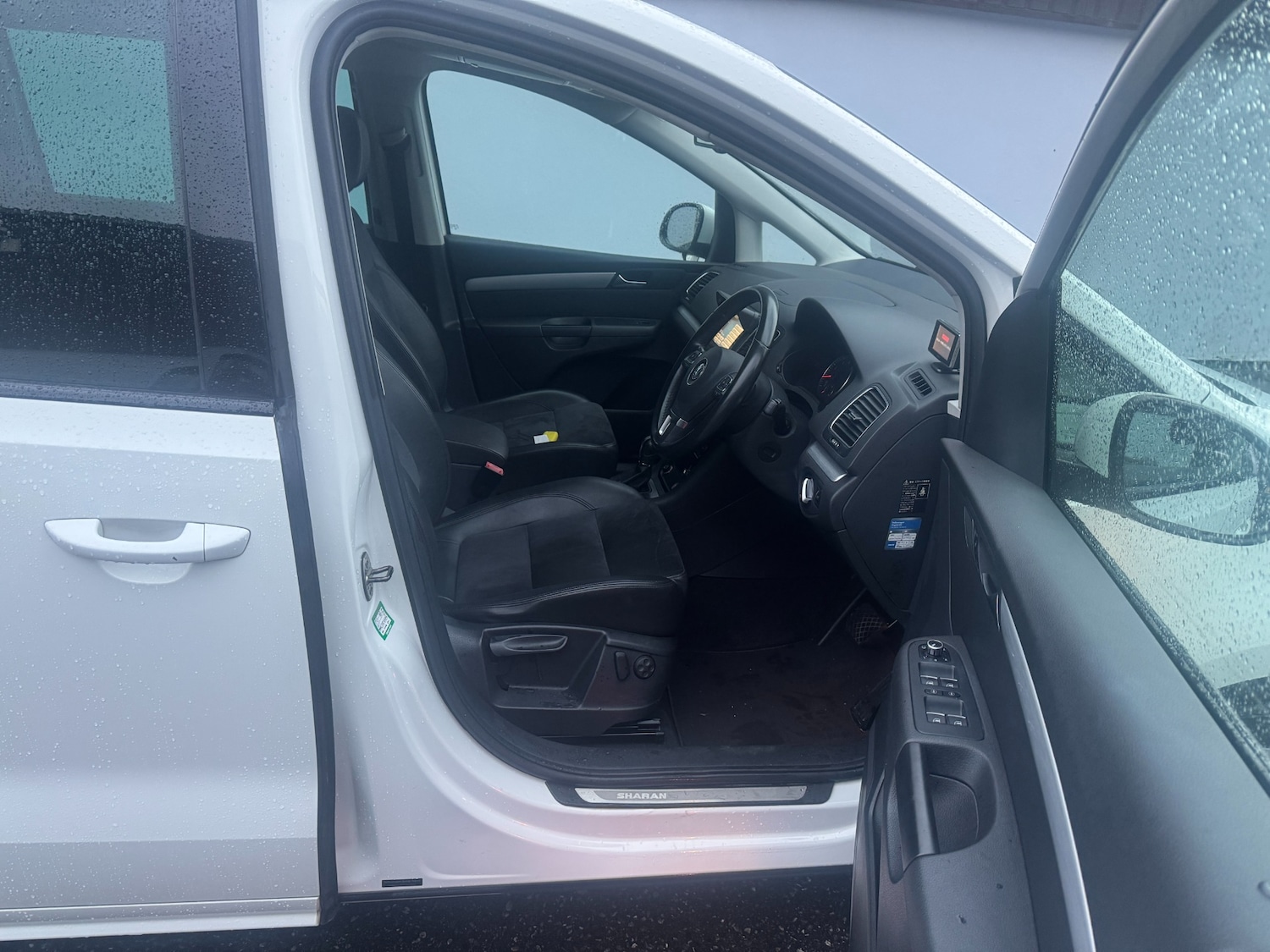 Used Volkswagen Sharan 2012 for sale - 76663706: Photo 9