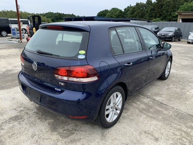 Used Volkswagen Golf 2012 for sale - 76277124: Photo 4