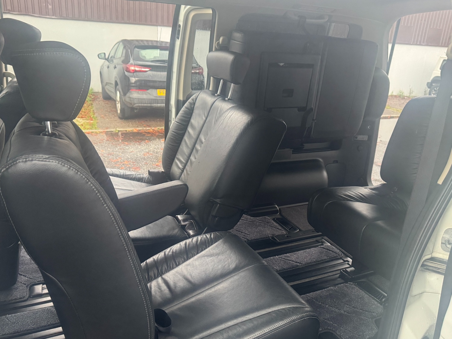 Used Nissan Elgrand for sale - 75918808: Photo 19