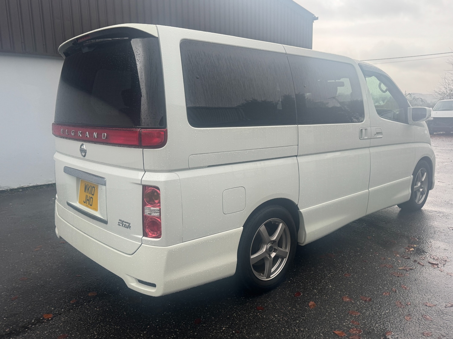 Used Nissan Elgrand for sale - 75918808: Photo 8