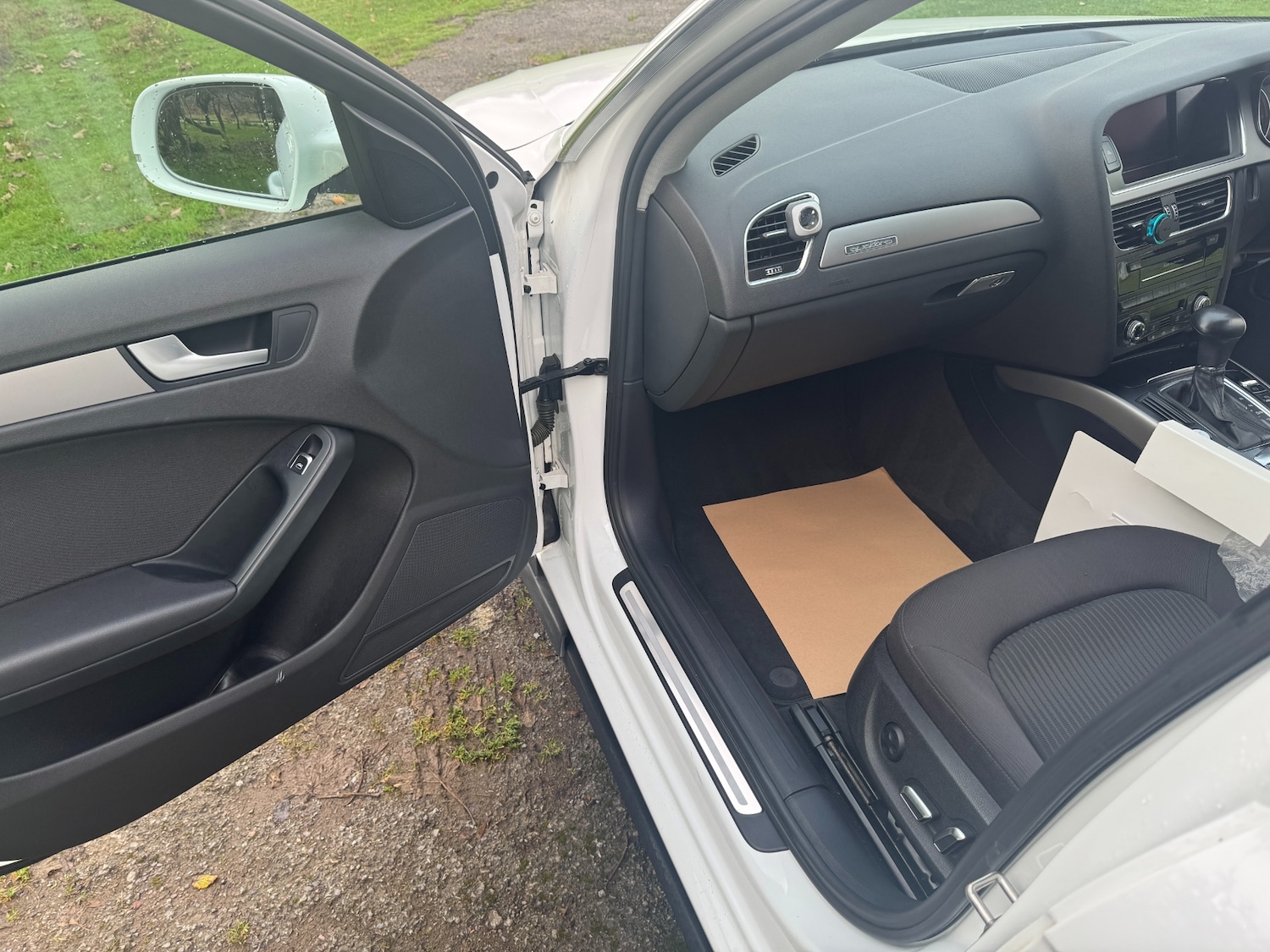 Used Audi A4 Avant 2012 for sale - 75462074: Photo 18