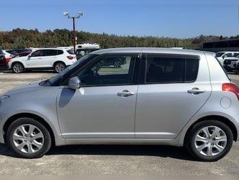 Used Suzuki Swift 2010 for sale - 75461522: Photo