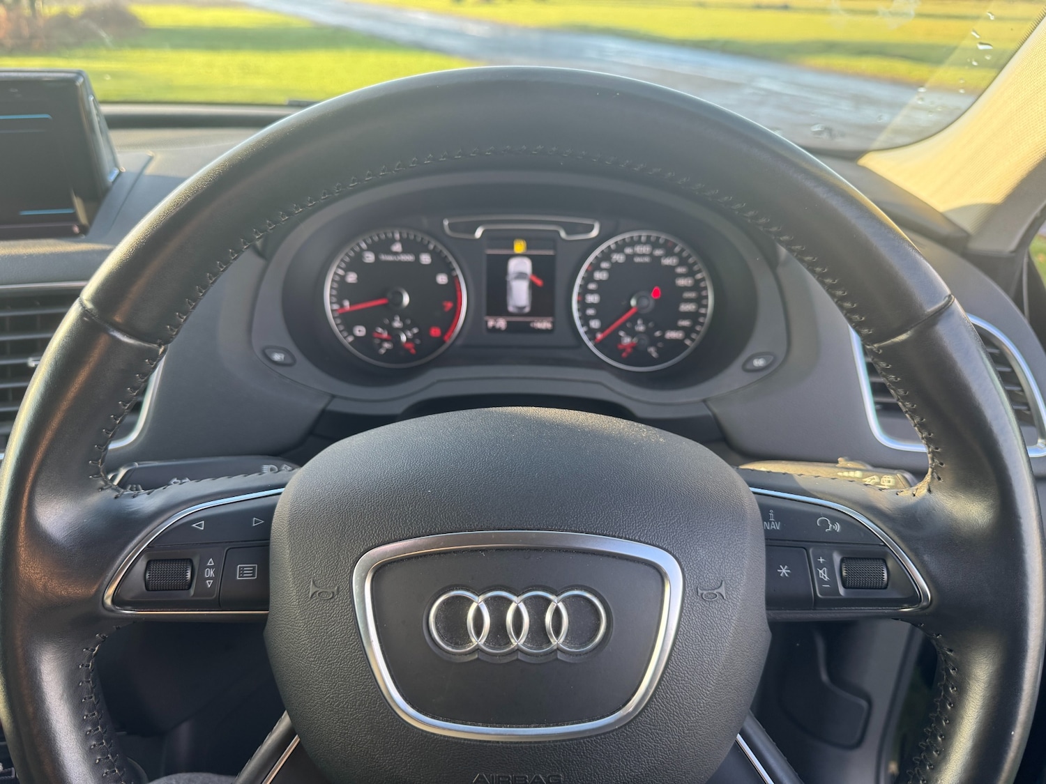 Used Audi Q3 2012 for sale - 76279274: Photo 8