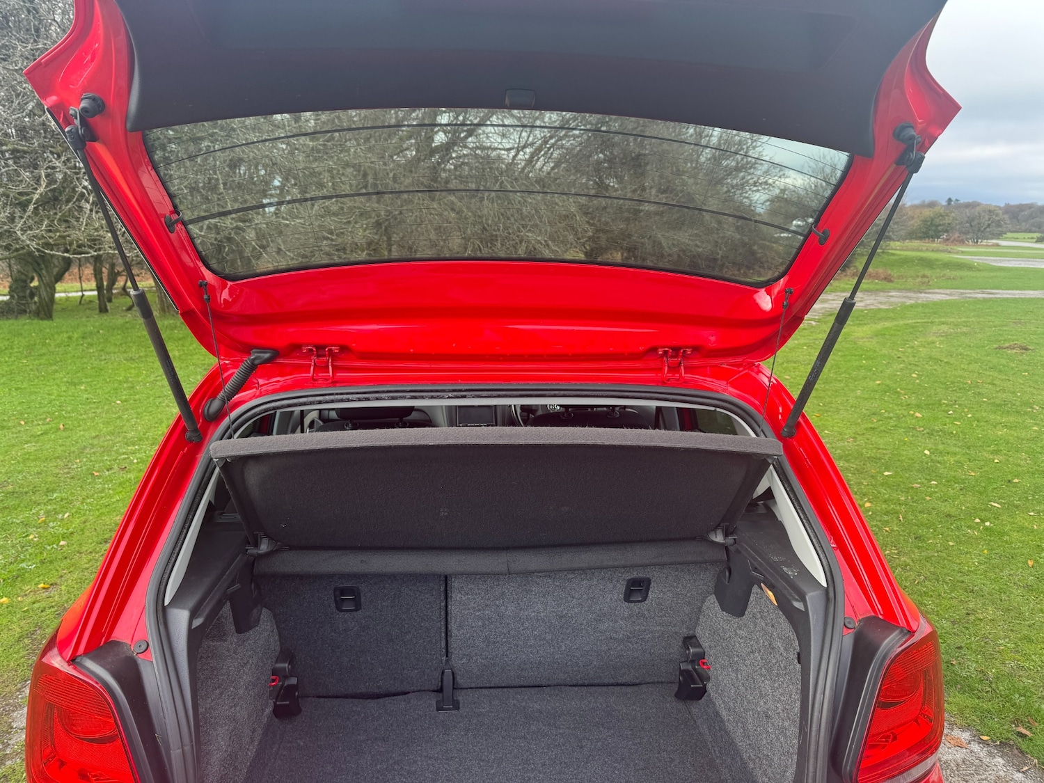 Used Volkswagen Polo 2012 for sale - 76663821: Photo 15