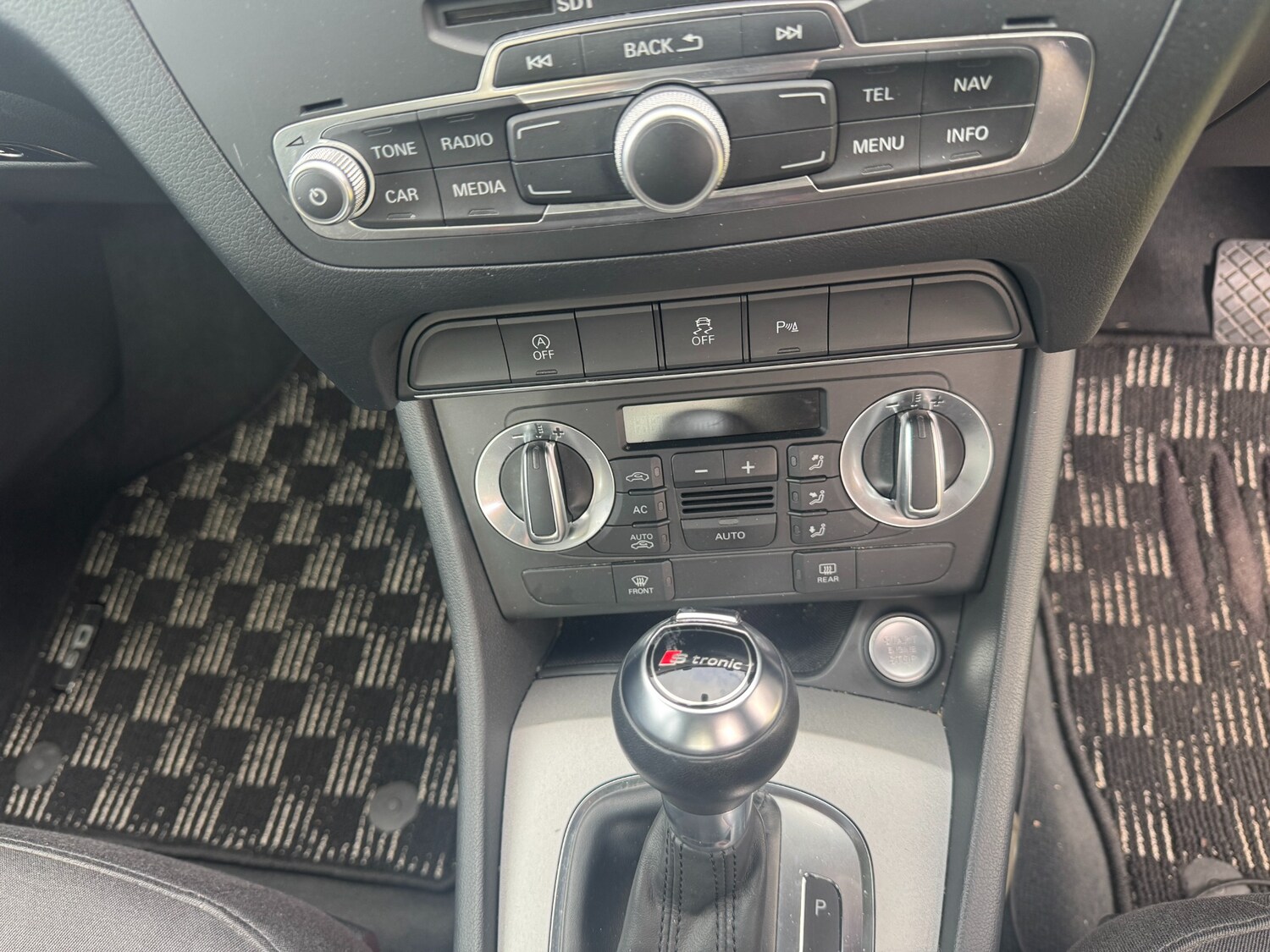 Used Audi Q3 2012 for sale - 76663583: Photo 13