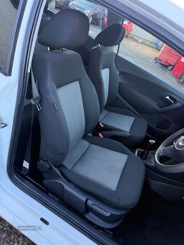 Used Volkswagen Polo 2011 for sale - 76927233: Photo 8