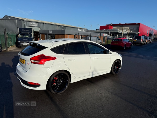 Used Ford Focus 2018 for sale - 77280377: Photo 4