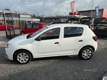 Used Dacia Sandero 2018 for sale - 76073256: Photo