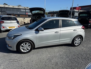 Used Hyundai i20 2017 for sale - 78276825: Photo