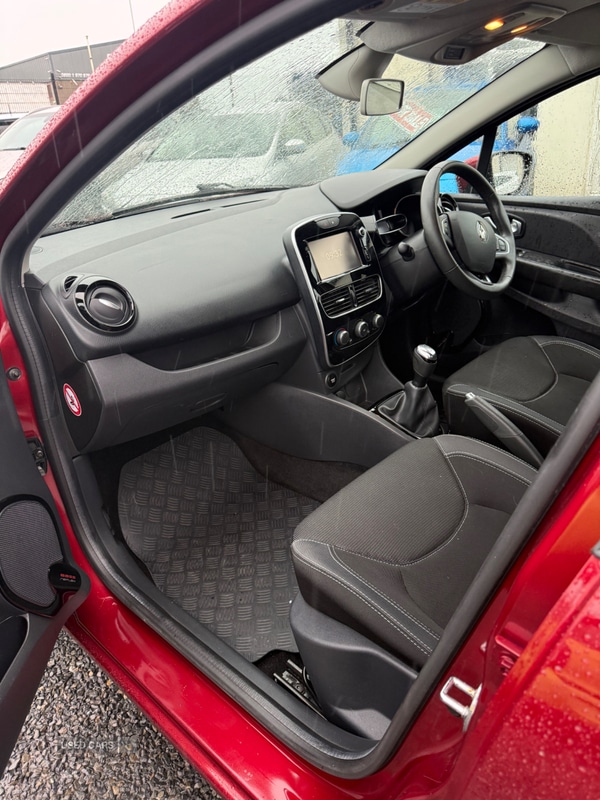 Used Renault Clio 2017 for sale - 77884080: Photo 12