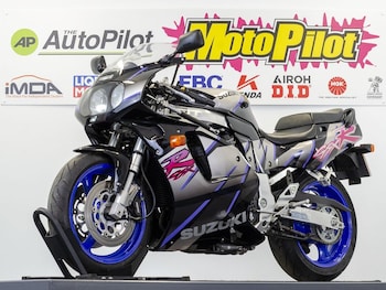 Used Suzuki GSX R750 1992 for sale - bike-78102775: Photo