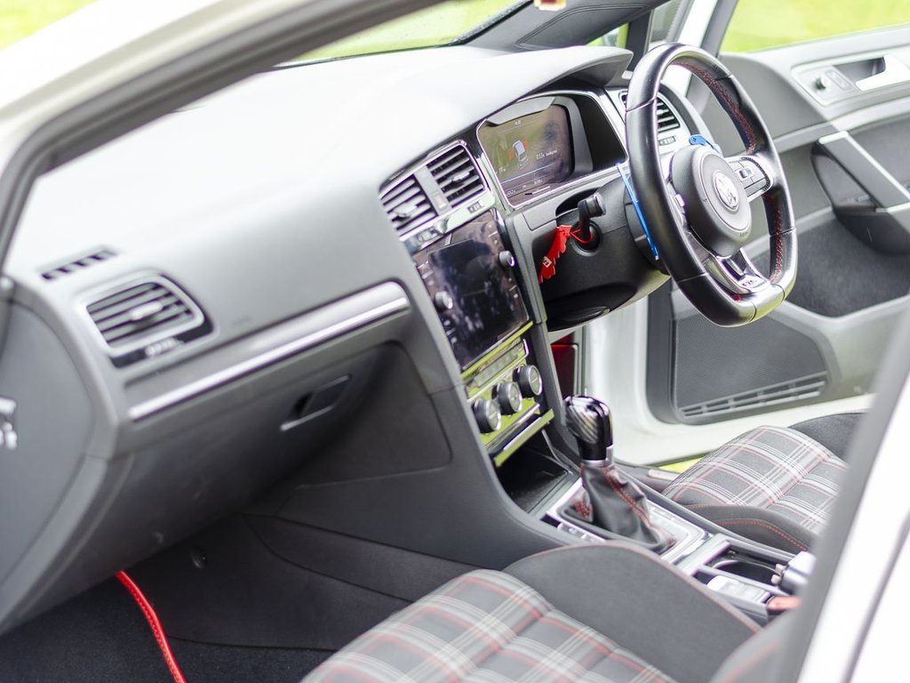 Used Volkswagen Golf 2018 for sale - 78128865: Photo 24