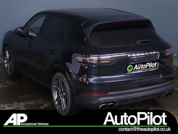 Used Porsche Cayenne 2018 for sale - 78153944: Photo