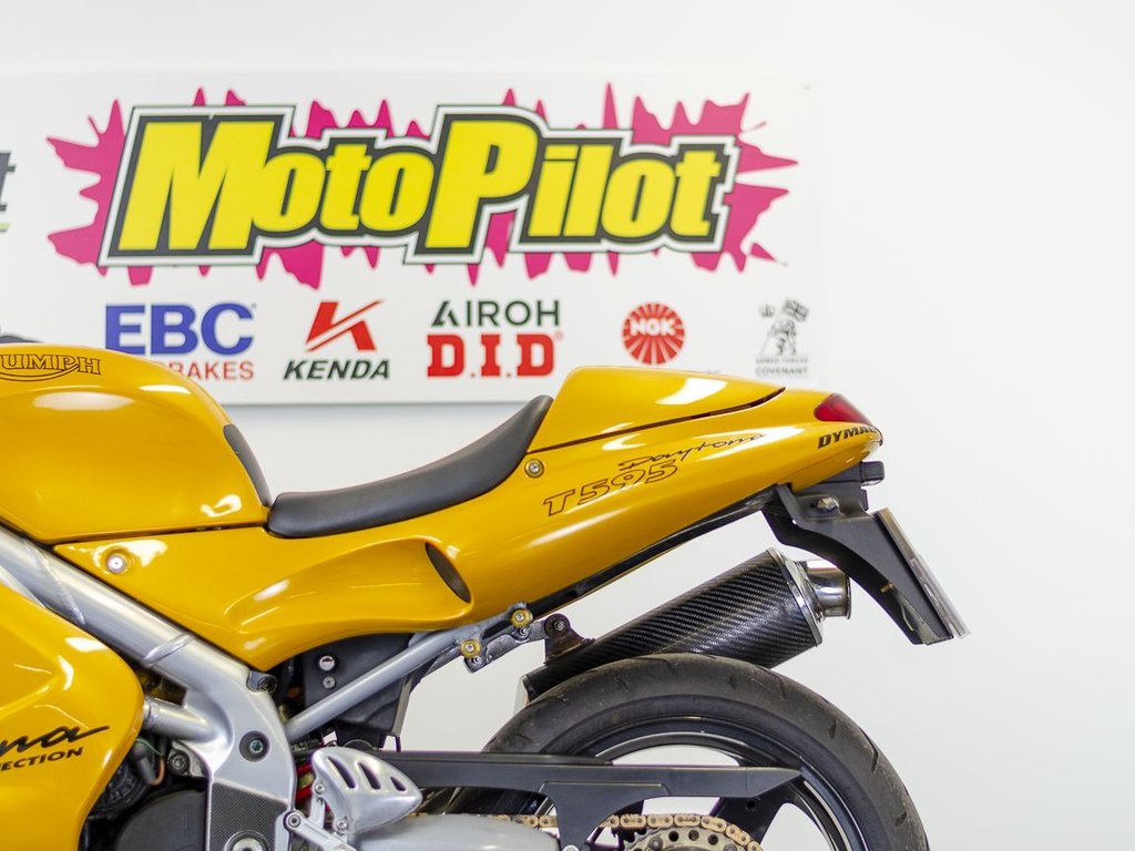 Triumph T 595 DAYTONA