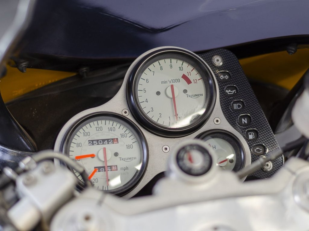 Triumph T 595 DAYTONA