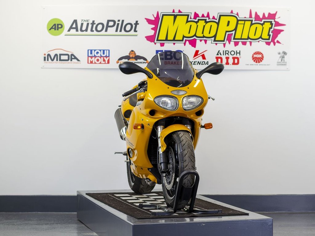 Triumph T 595 DAYTONA