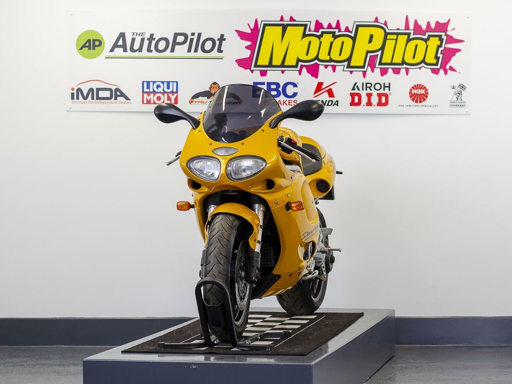 Triumph T 595 DAYTONA