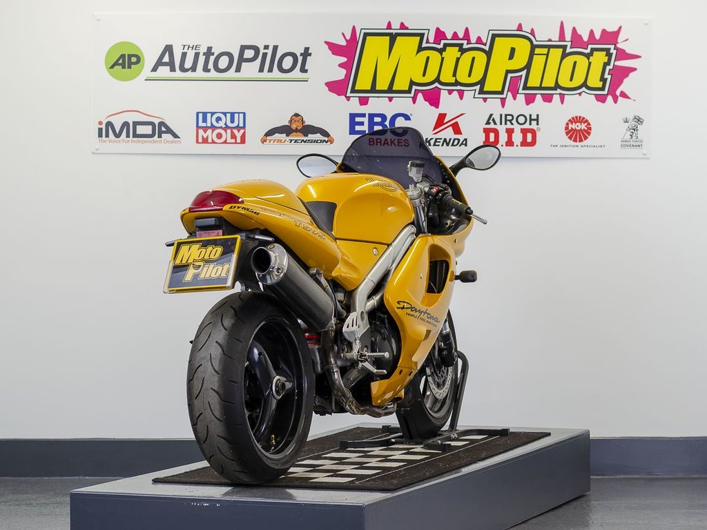 Triumph T 595 DAYTONA