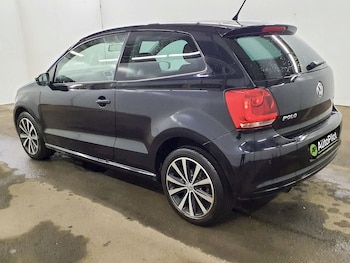 Used Volkswagen Polo 2014 for sale - 77583455: Photo