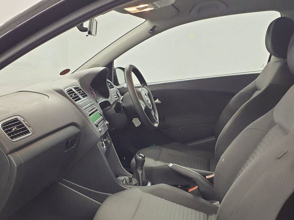 Used Volkswagen Polo 2014 for sale - 77583455: Photo 8