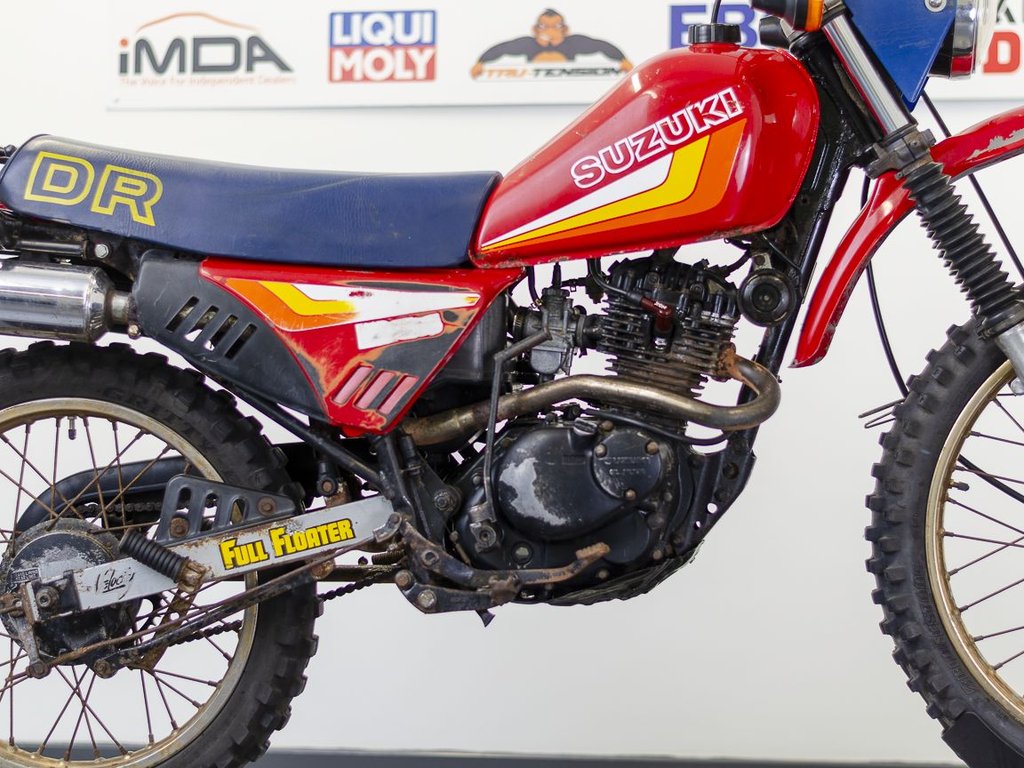 Suzuki DR125