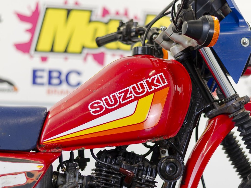 Suzuki DR125