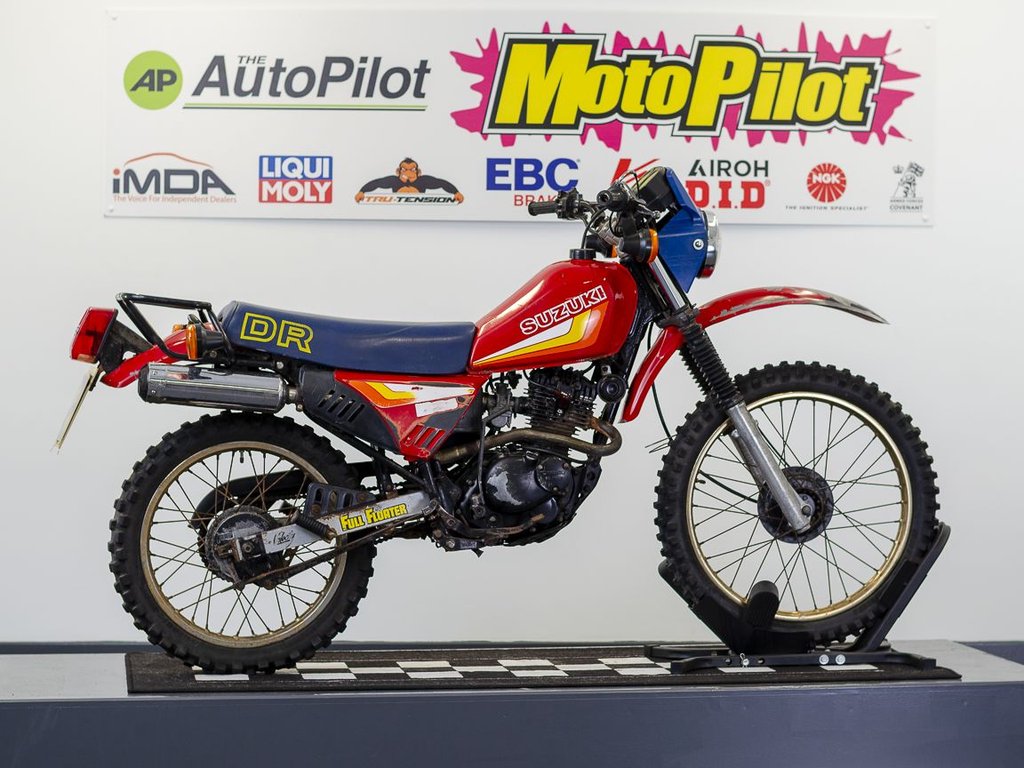 Suzuki DR125
