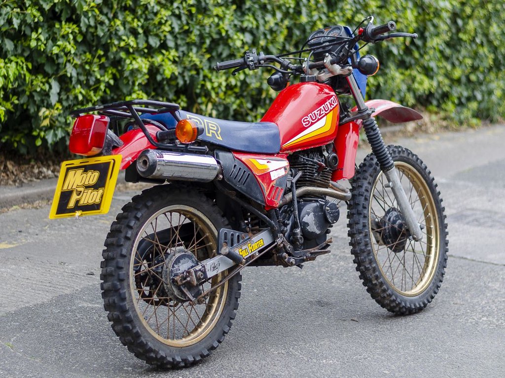 Suzuki DR125