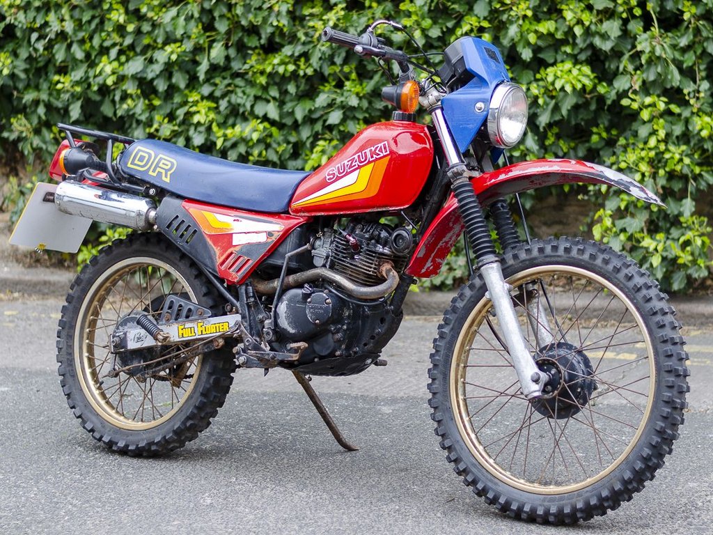 Suzuki DR125