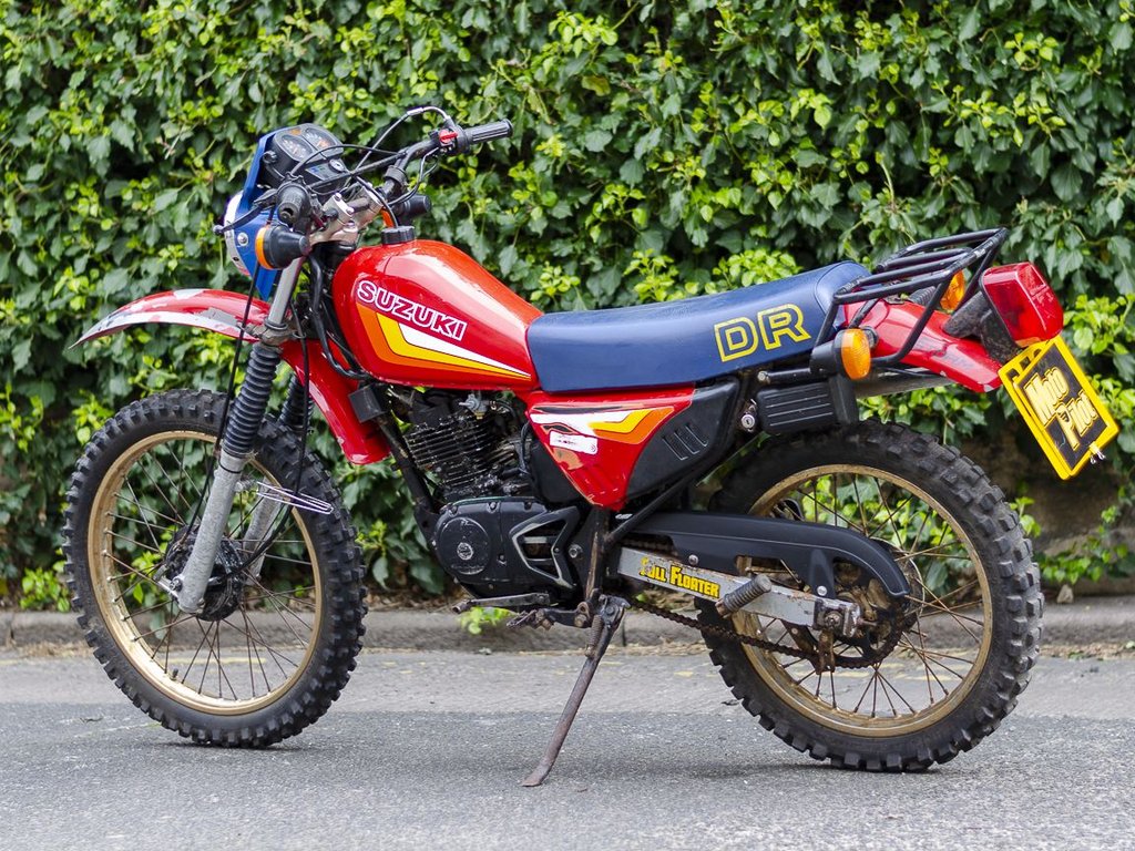 Suzuki DR125