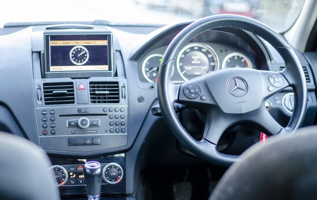 Used Mercedes-Benz C Class 2010 for sale - 77534479: Photo 8