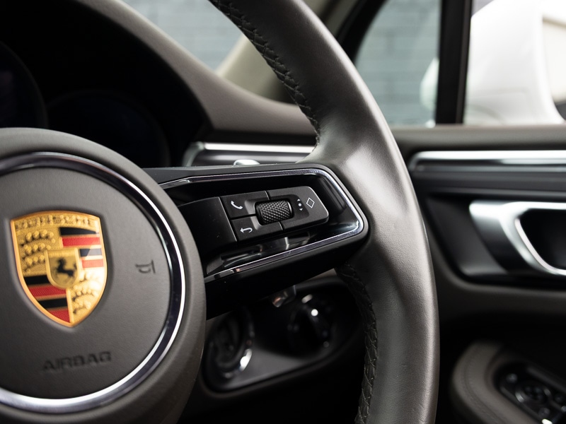 Used Porsche Macan 2021 for sale - 77047134: Photo 16