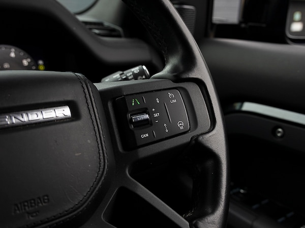 Used Land Rover Defender 2022 for sale - 76108217: Photo 16