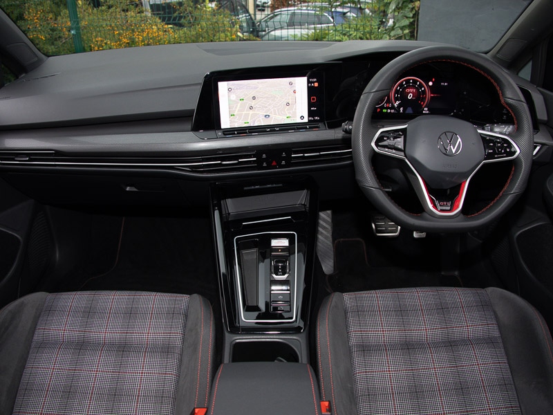 Used Volkswagen Golf 2024 for sale - 77454221: Photo 2