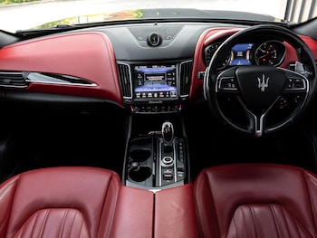 Used Maserati Levante 2017 for sale - 79311067: Photo