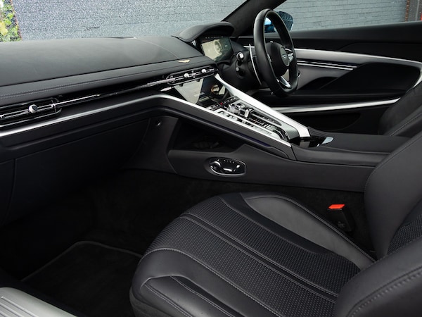 Used Aston Martin V8 2024 for sale - 76055239: Photo 5