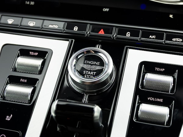 Used Aston Martin V8 2024 for sale - 76055239: Photo 6