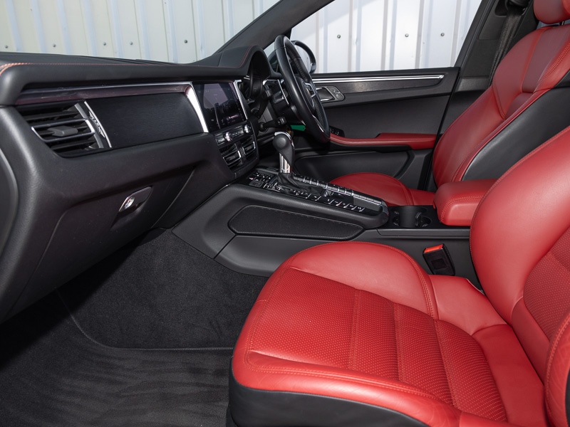 Used Porsche Macan 2021 for sale - 76365584: Photo 5