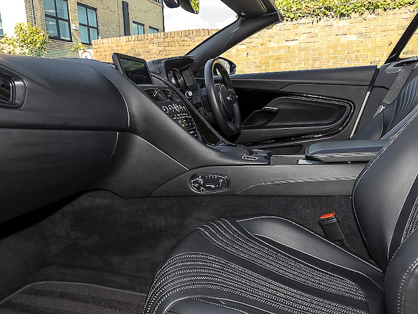 Used Aston Martin DB11 2019 for sale - 75684514: Photo 5
