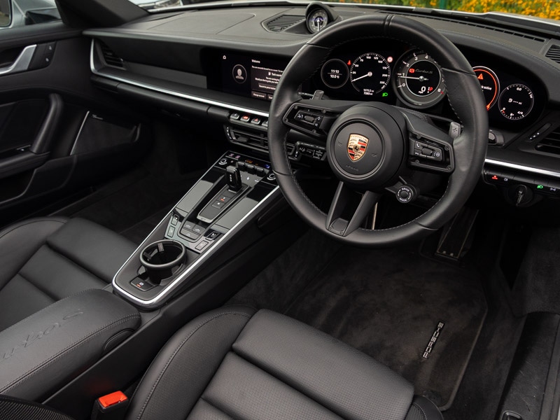 Used Porsche 911 2023 for sale - 76925215: Photo 2