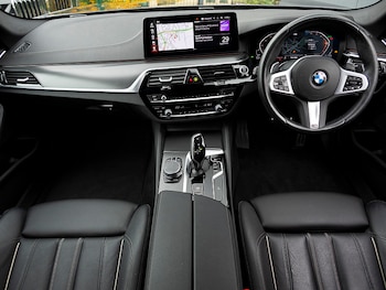 Used BMW 5 Series 2022 for sale - 77047137: Photo